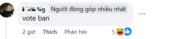 Hình ảnh nữ MC nóng bỏng và gợi cảm "khóa môi" bạn trai tuyển thủ trên sân khấu, nam tuyển thủ “flex” niềm tự hào- Ảnh 4.