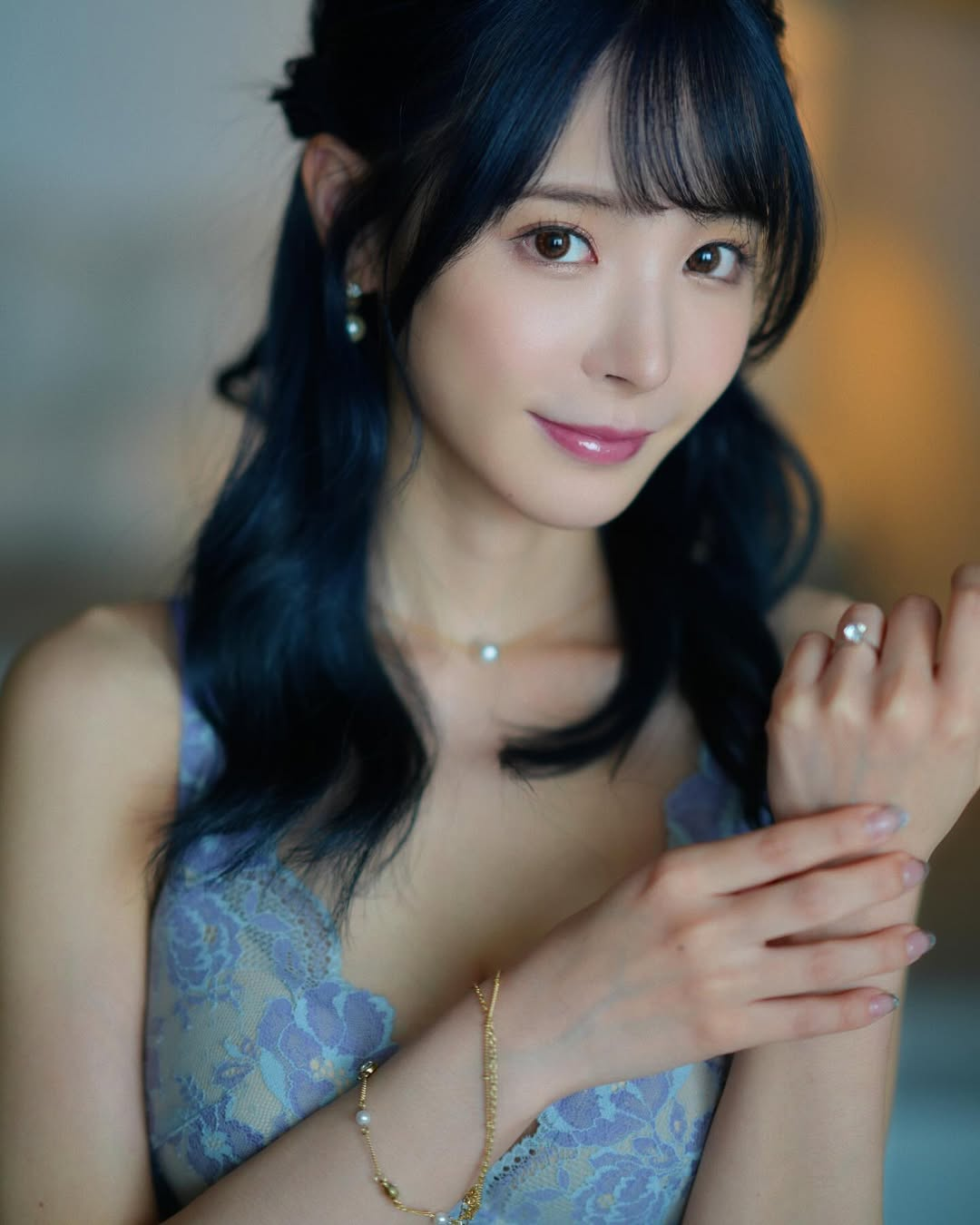 photo-1759979679615 photo-1759979679615