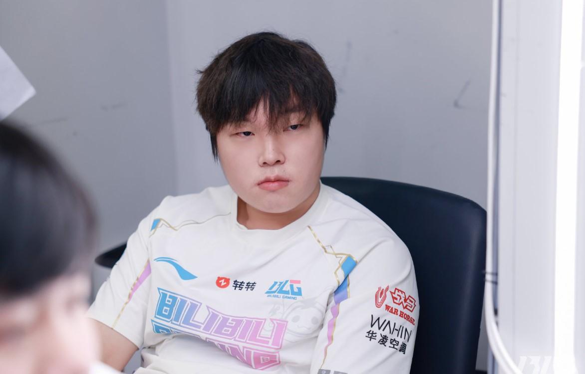 Bin gặp tình huống "méo mặt" trước thềm CKTG 2025- Ảnh 3.