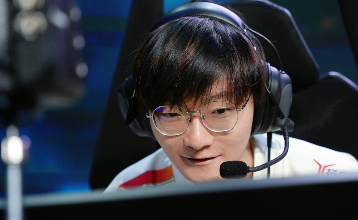 Fan LPL bùng nổ lo sợ sau khi "cúp C2 của LMHT" đi đến hồi kết- Ảnh 1.