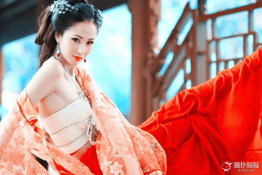 "Bom sex khét tiếng showbiz" bỏ nghề vì sợ đàn ông: Tuổi 35 nóng bỏng như gái 20 nhưng khó lấy chồng- Ảnh 3. "Bom sex khét tiếng showbiz" bỏ nghề vì sợ đàn ông: Tuổi 35 nóng bỏng như gái 20 nhưng khó lấy chồng- Ảnh 3.