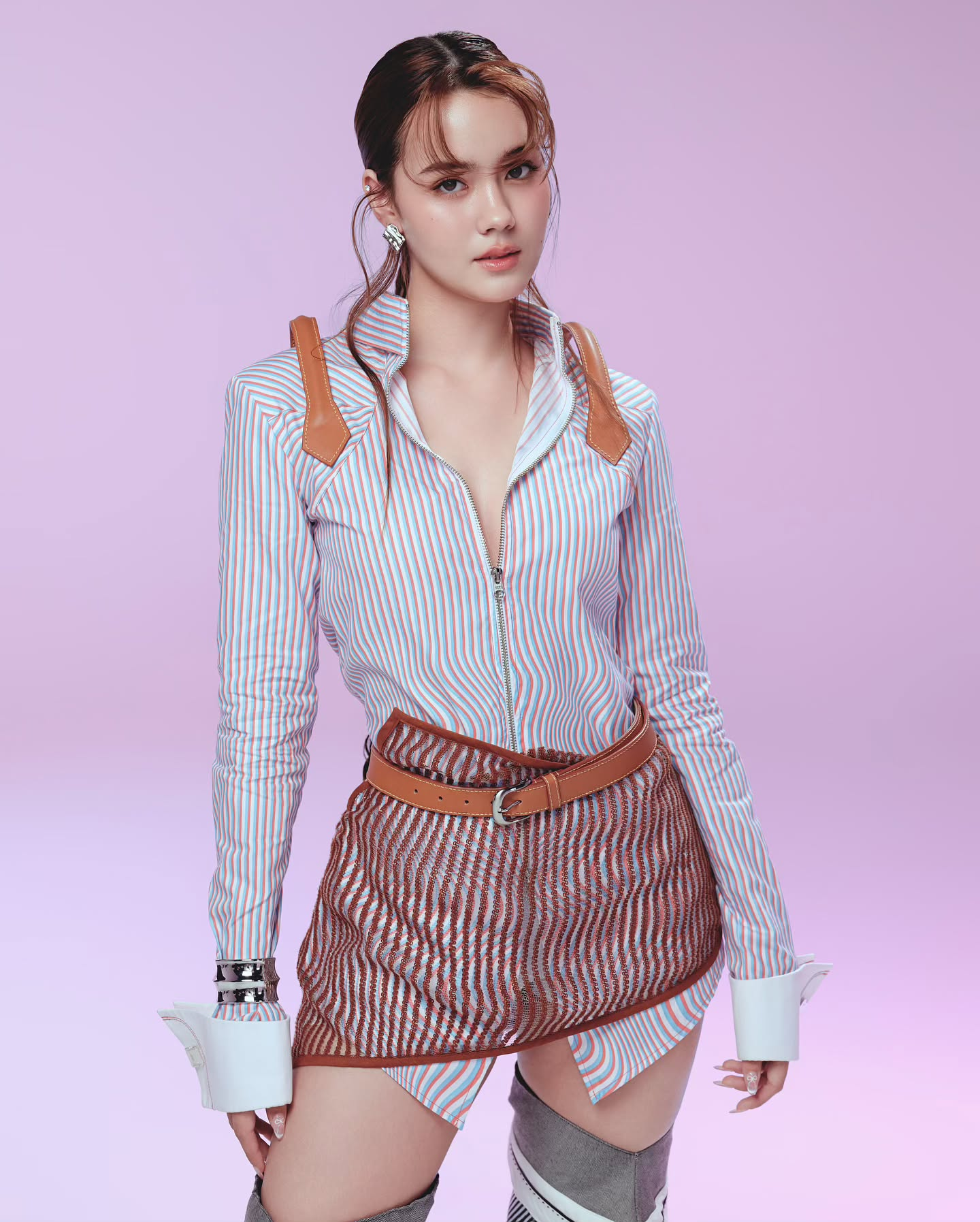 Chỉ cần lên đồ gợi cảm là mỹ nhân này khiến vạn người say mê: Đẹp không để đâu cho hết, sợ lụy đừng dính vào- Ảnh 3. Chỉ cần lên đồ gợi cảm là mỹ nhân này khiến vạn người say mê: Đẹp không để đâu cho hết, sợ lụy đừng dính vào- Ảnh 3.