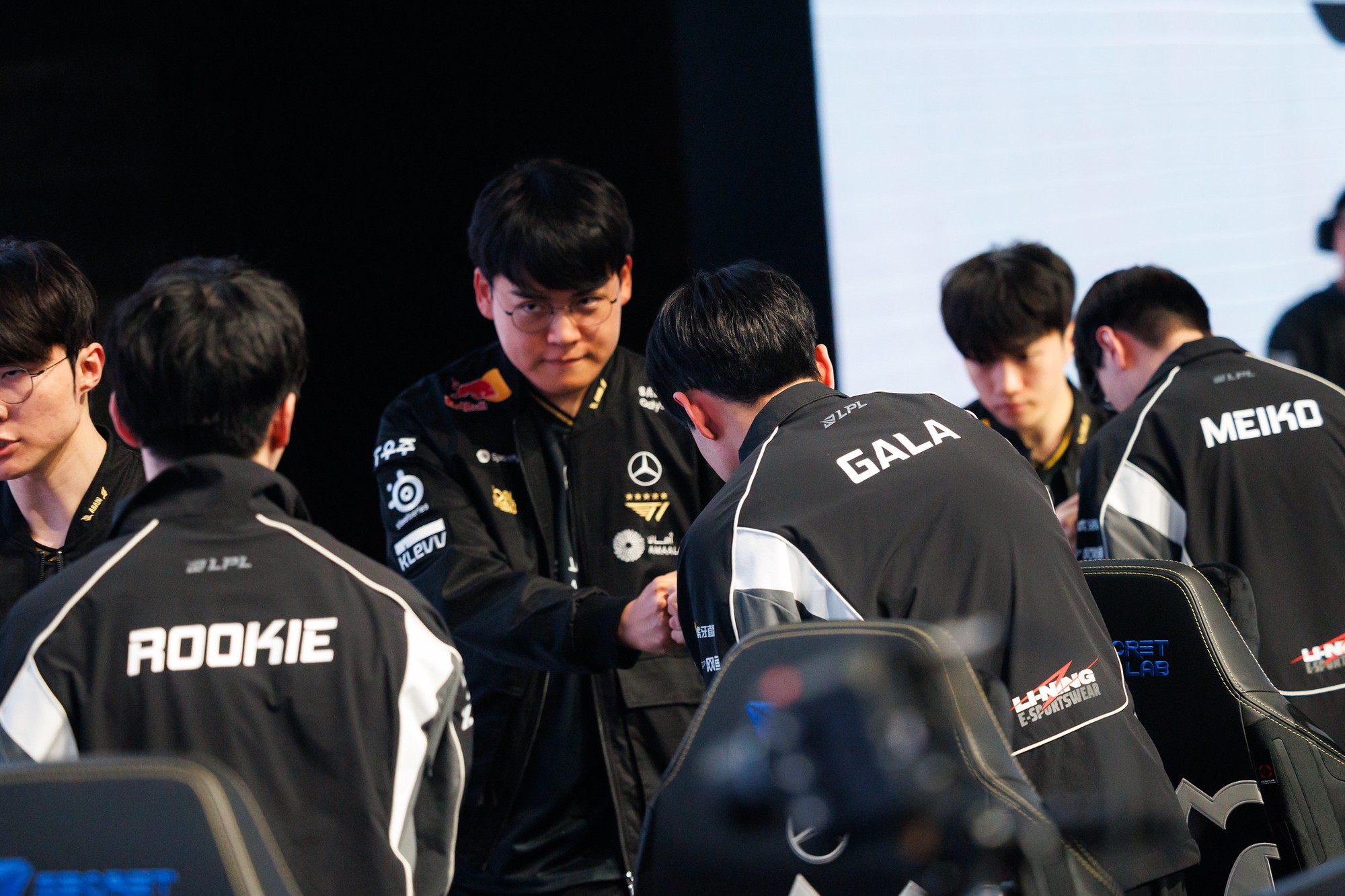 Oner đạt MVP nhưng đây mới là tuyển thủ T1 được fan LPL khen không tiếc lời- Ảnh 3. Oner đạt MVP nhưng đây mới là tuyển thủ T1 được fan LPL khen không tiếc lời- Ảnh 3.