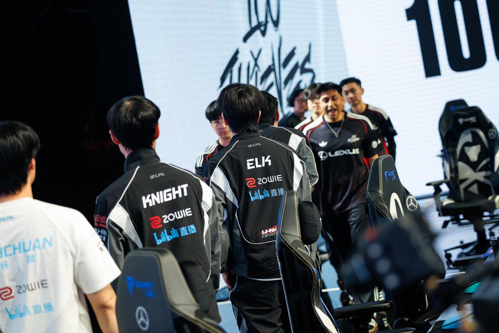 "Thảm họa" BLG tại CKTG 2025, fan LPL nhận xét cay đắng- Ảnh 3.