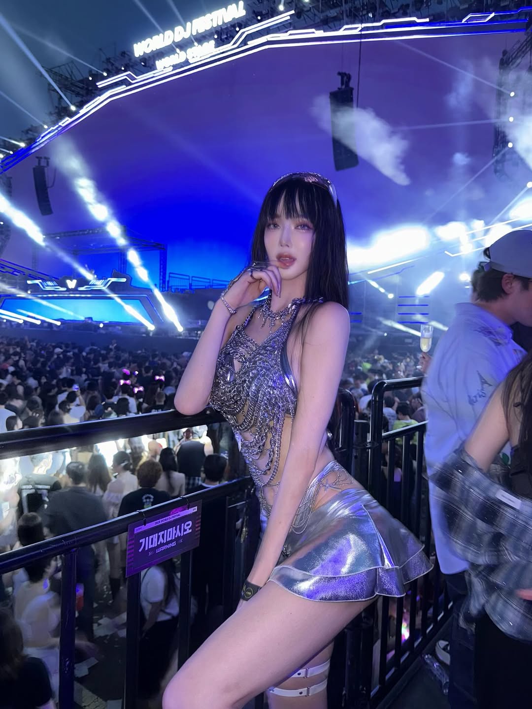 Nữ DJ khiến fan Nữ DJ khiến fan