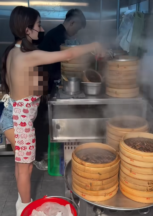 photo-1760690227366 photo-1760690227366