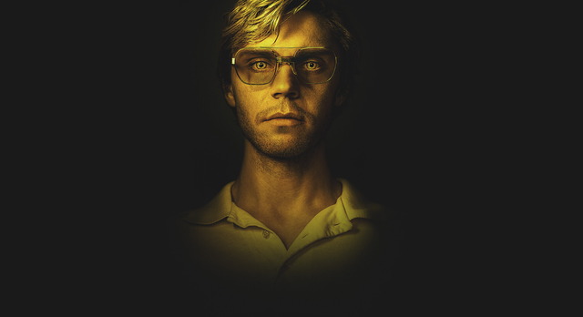 10 phim 18+ cực đáng sợ hot nhất Netflix toàn cầu: Ai nhát gan đừng xem vào Halloween!- Ảnh 3. 10 phim 18+ cực đáng sợ hot nhất Netflix toàn cầu: Ai nhát gan đừng xem vào Halloween!- Ảnh 3.