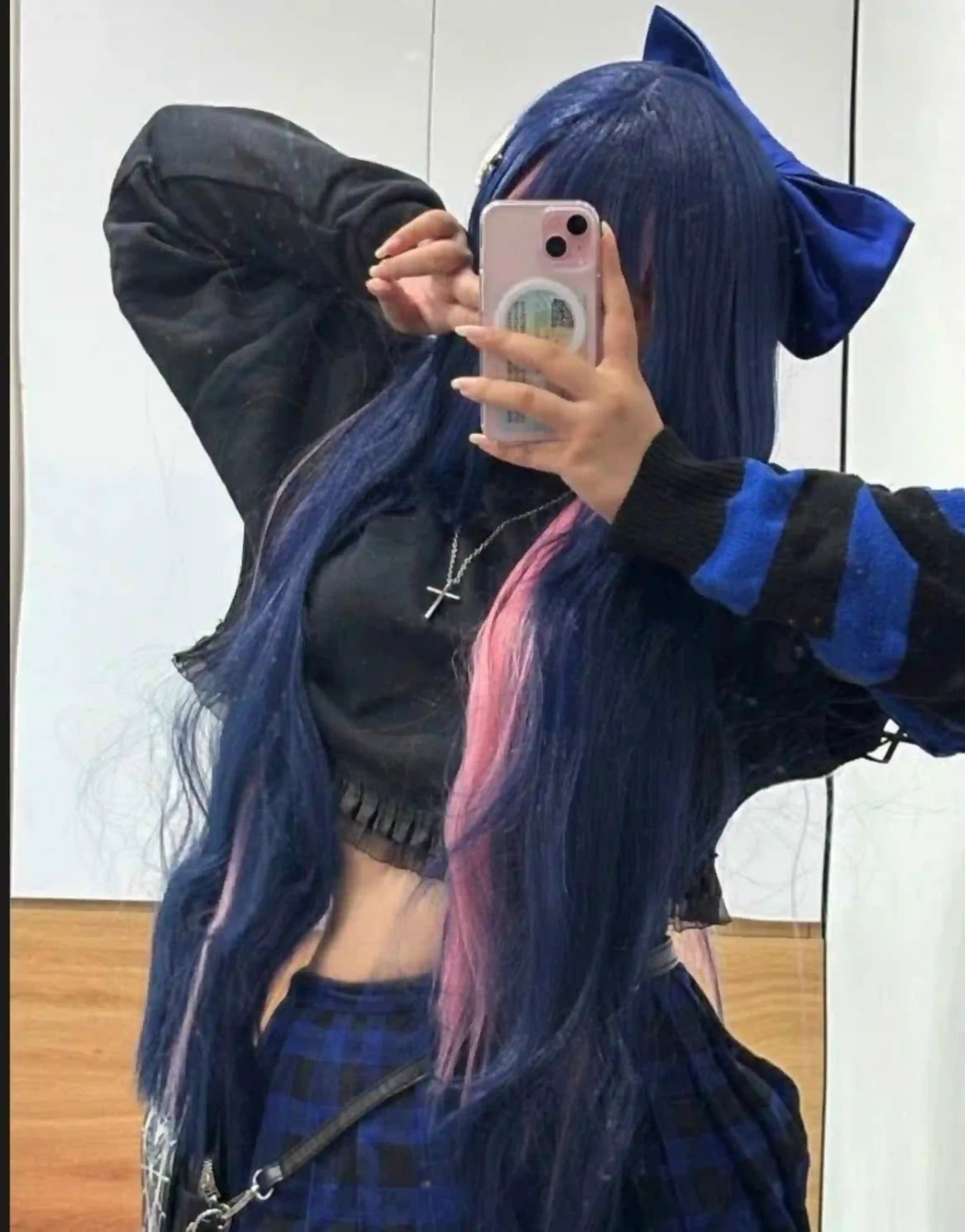 Thấu hiểu đam mê của chồng, nữ coser tái hiện Yae Miko làm quà tiễn anh đi lính- Ảnh 4. Thấu hiểu đam mê của chồng, nữ coser tái hiện Yae Miko làm quà tiễn anh đi lính- Ảnh 4.