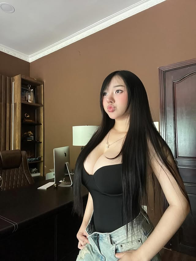 Bất ngờ xuống tóc, Zin thích nấu ăn khiến fan mê mẩn trước nhan sắc "dịu keo"- Ảnh 1. Bất ngờ xuống tóc, Zin thích nấu ăn khiến fan mê mẩn trước nhan sắc "dịu keo"- Ảnh 1.