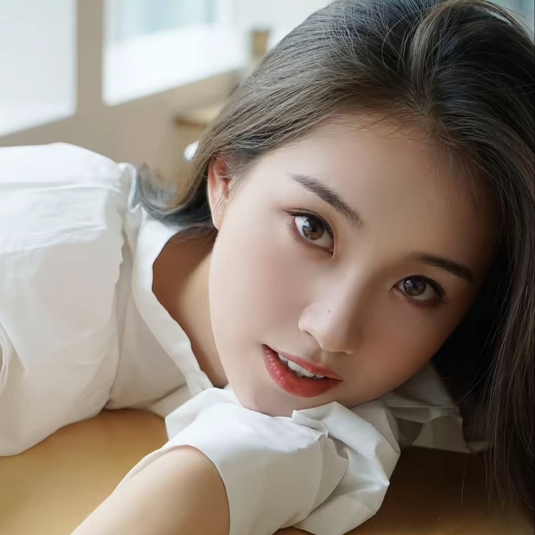 Mỹ nhân 1999 nổi tiếng nhất Trung Quốc hiện tại- Ảnh 8. Mỹ nhân 1999 nổi tiếng nhất Trung Quốc hiện tại- Ảnh 8.