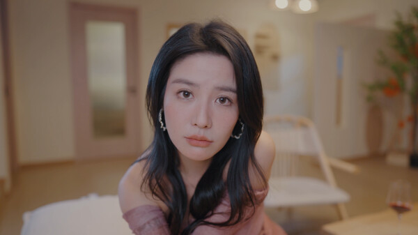 photo-1761105049368 photo-1761105049368