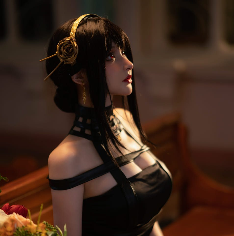 photo-1761206695298 photo-1761206695298