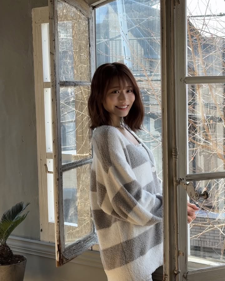 Nghi vấn tình cảm của Hot girl Nhật Bản với nam thần châu Á- Ảnh 9. Nghi vấn tình cảm của Hot girl Nhật Bản với nam thần châu Á- Ảnh 9.