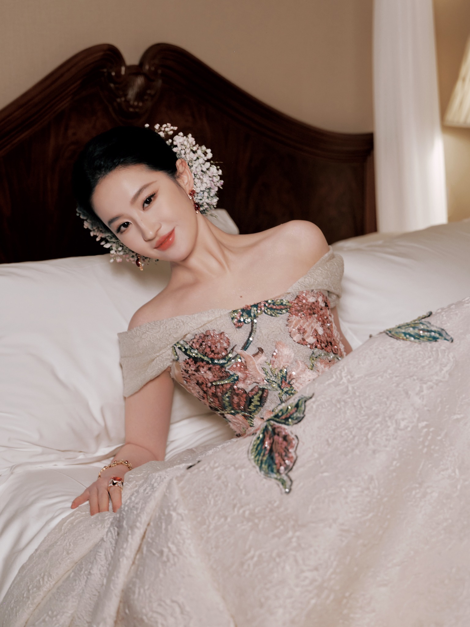 Vết nhơ gột cả đời không sạch của Phạm Băng Băng, Lưu Diệc Phi- Ảnh 1.