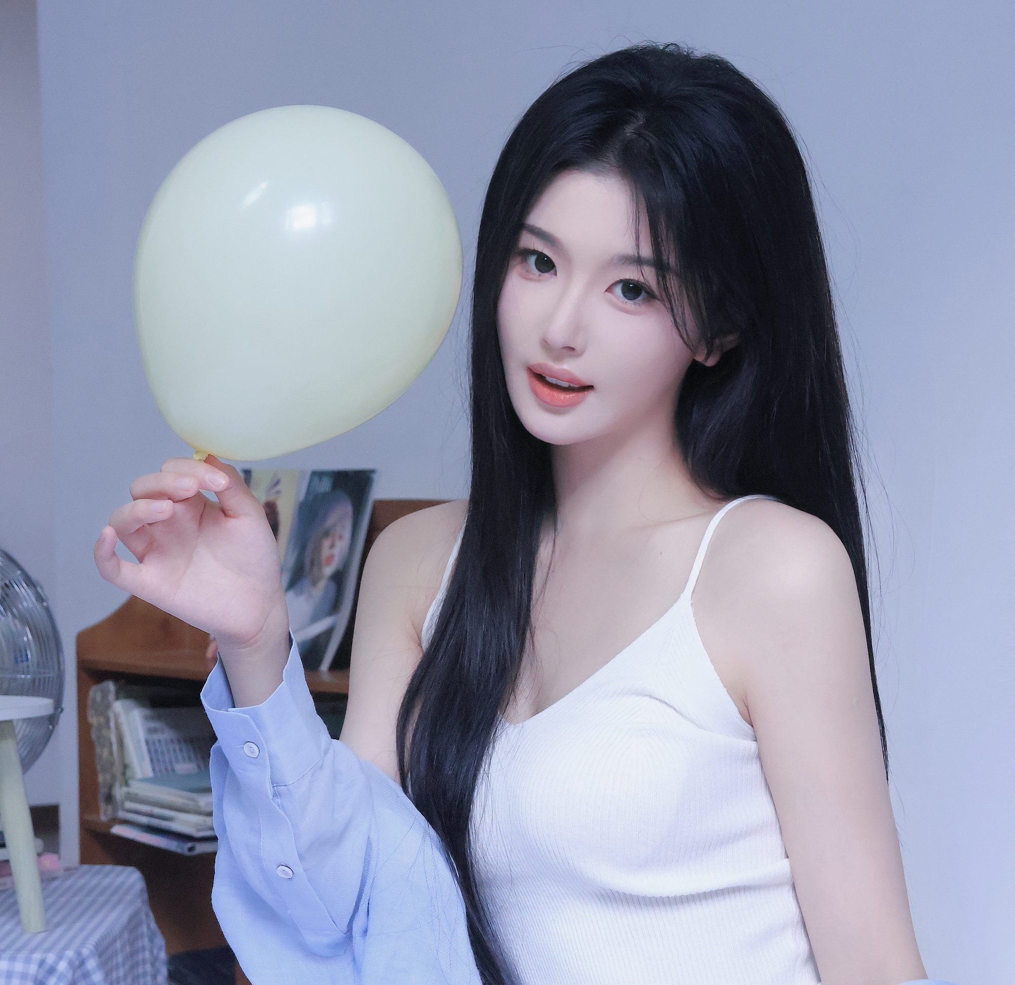 Sự hết thời của "bạch tuyết đời thực": Gánh khoản nợ hàng tỷ đồng, đẹp điên đảo chúng sinh mà vẫn là sao hạng C- Ảnh 6. Sự hết thời của "bạch tuyết đời thực": Gánh khoản nợ hàng tỷ đồng, đẹp điên đảo chúng sinh mà vẫn là sao hạng C- Ảnh 6.