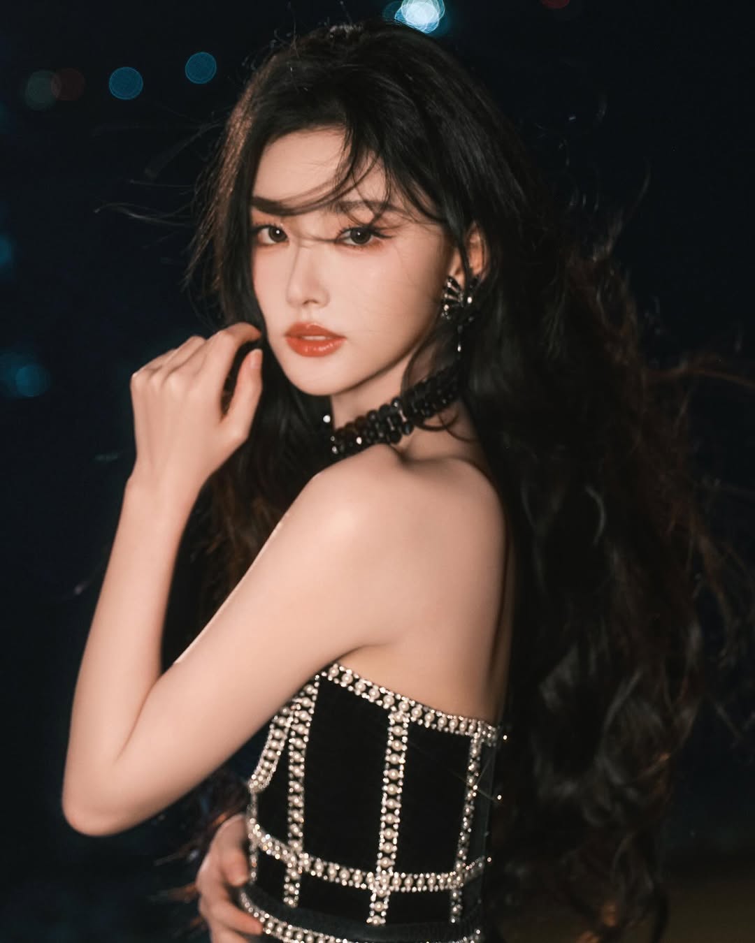 Sự hết thời của "bạch tuyết đời thực": Gánh khoản nợ hàng tỷ đồng, đẹp điên đảo chúng sinh mà vẫn là sao hạng C- Ảnh 8. Sự hết thời của "bạch tuyết đời thực": Gánh khoản nợ hàng tỷ đồng, đẹp điên đảo chúng sinh mà vẫn là sao hạng C- Ảnh 8.