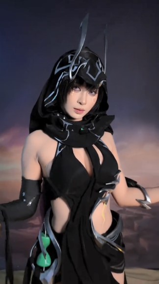 Cosplay tướng tủ, Quỳnh Bei cực slay khiến fan trầm trồ- Ảnh 4.