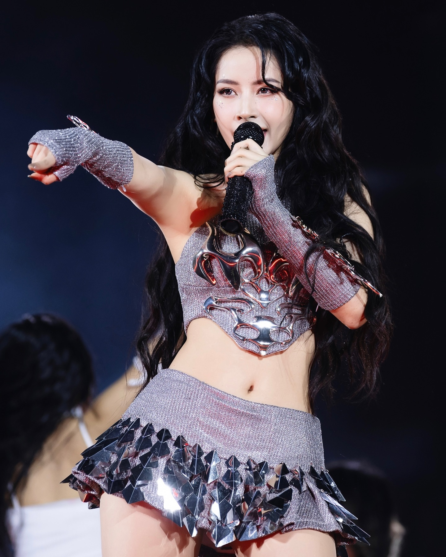 Chi Pu mồ hôi nhễ nhại, vòng eo trứ danh khiến sân pickleball mất tập trung- Ảnh 6. Chi Pu mồ hôi nhễ nhại, vòng eo trứ danh khiến sân pickleball mất tập trung- Ảnh 6.