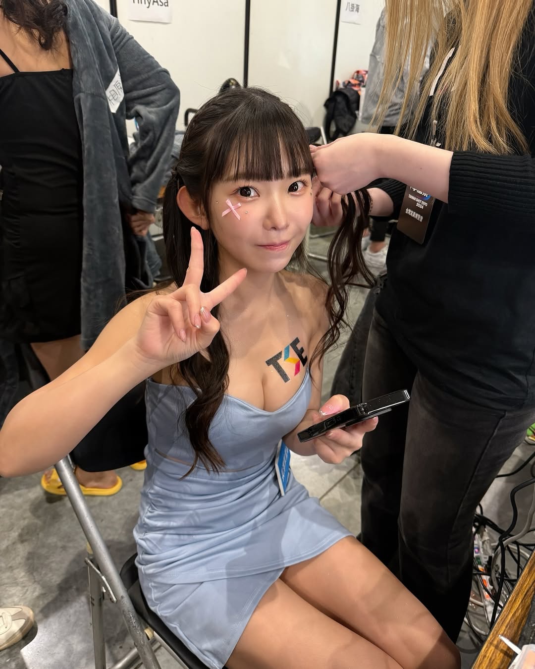 Nữ idol than thở vì đã 30 tuổi nhưng gương mặt quá Nữ idol than thở vì đã 30 tuổi nhưng gương mặt quá