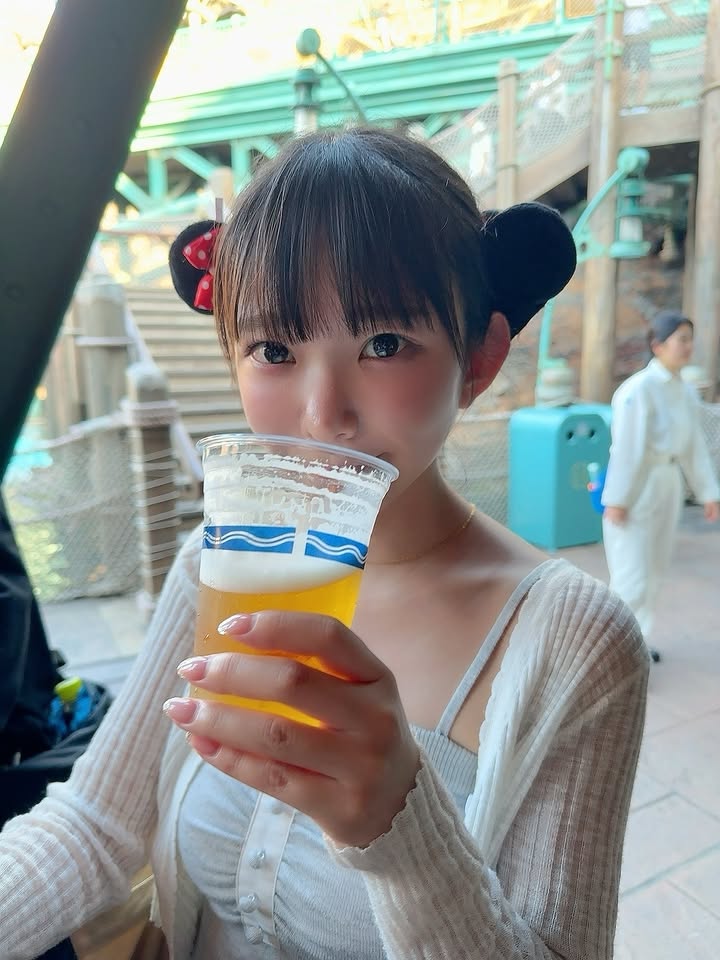 Nữ idol than thở vì đã 30 tuổi nhưng gương mặt quá Nữ idol than thở vì đã 30 tuổi nhưng gương mặt quá