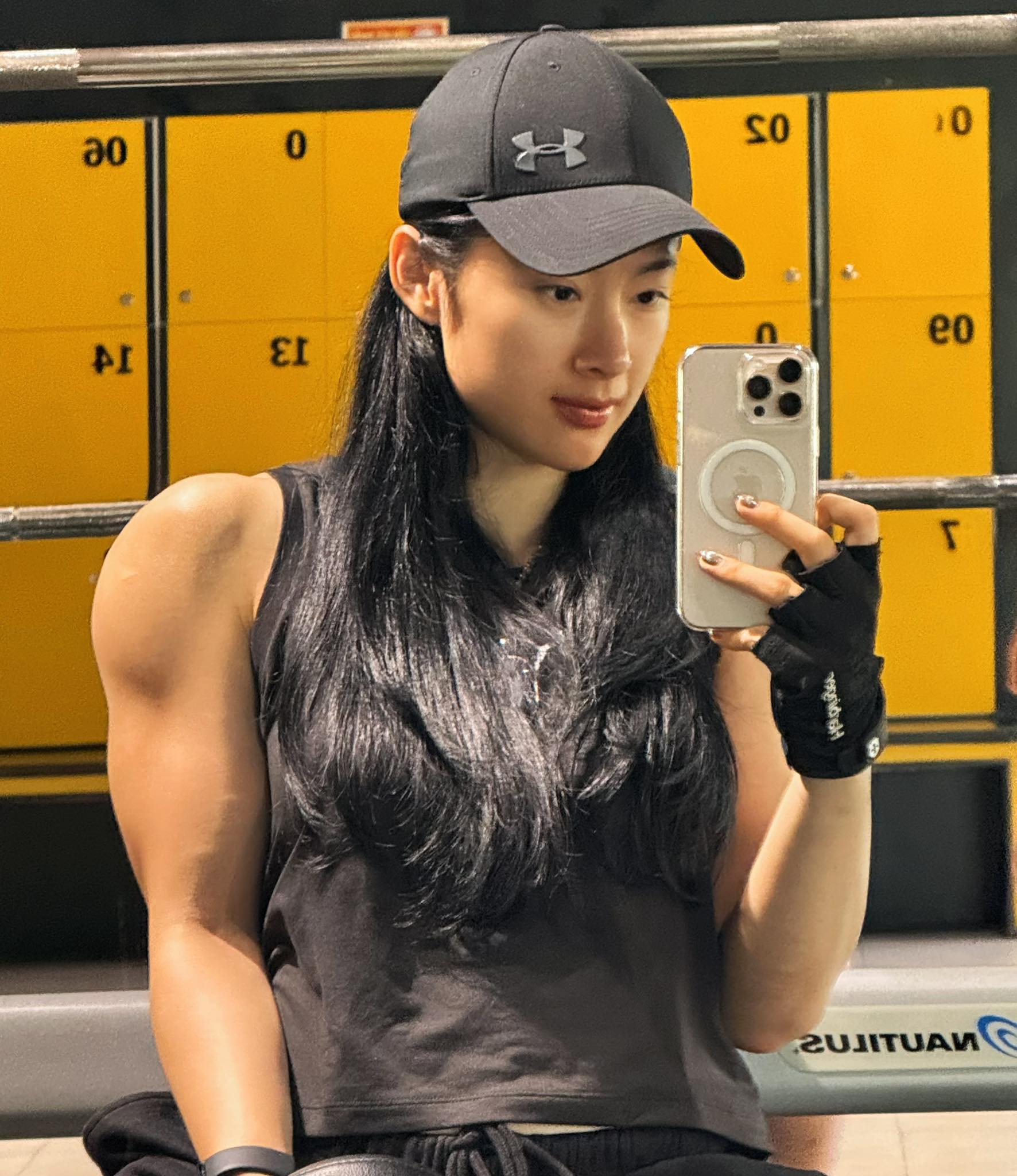 Mỹ nhân Vbiz có vòng 3 ngoại cỡ ăn đứt Ngọc Trinh: Nay cơ bắp cuồn cuộn, visual gây sốc- Ảnh 11.