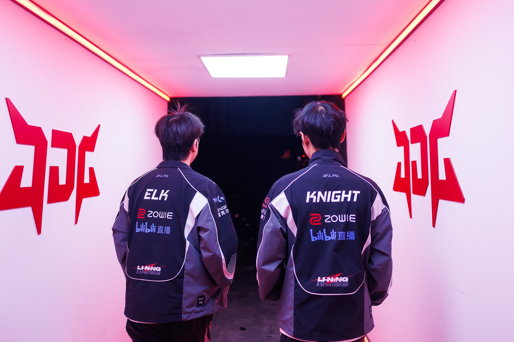 Nghi vấn dàn sao BLG dùng "dịch vụ nhạy cảm" sau thất bại tại CKTG 2025- Ảnh 1. Nghi vấn dàn sao BLG dùng "dịch vụ nhạy cảm" sau thất bại tại CKTG 2025- Ảnh 1.