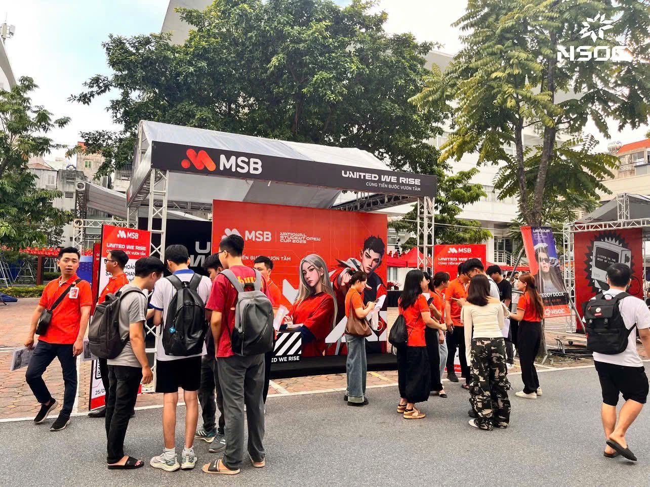 Tiên Tiên, Ánh Sáng Aza, Wxrdie cùng “bữa tiệc giải trí” NSOC Unitour tại trường Đại học Xây Dựng Hà Nội- Ảnh 7.