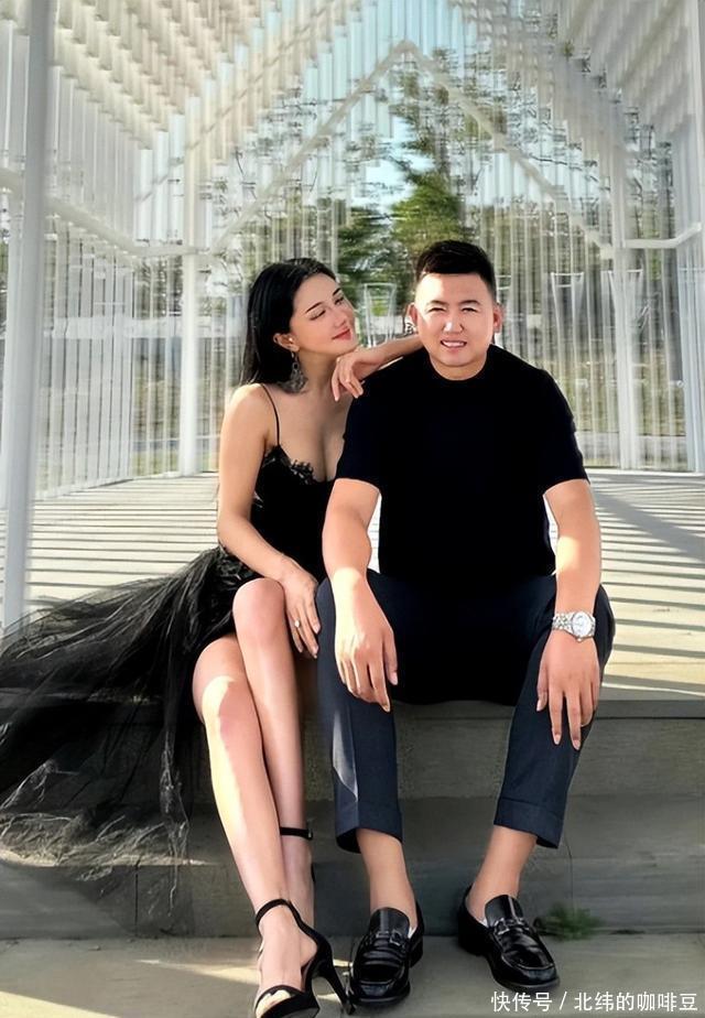 Sao nữ bị phát tán ảnh nóng đổi đời sau khi lấy Sao nữ bị phát tán ảnh nóng đổi đời sau khi lấy