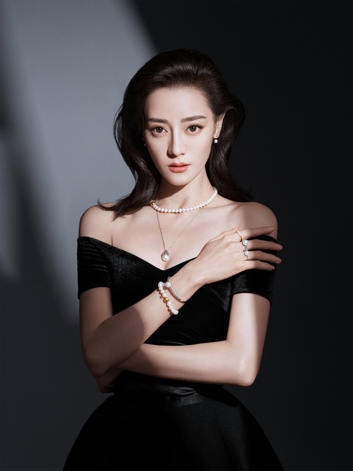 Netizen nước ngoài bình chọn 9 mỹ nhân Cbiz đẹp nhất: Địch Lệ Nhiệt Ba vượt mặt Triệu Lệ Dĩnh- Ảnh 1. Netizen nước ngoài bình chọn 9 mỹ nhân Cbiz đẹp nhất: Địch Lệ Nhiệt Ba vượt mặt Triệu Lệ Dĩnh- Ảnh 1.