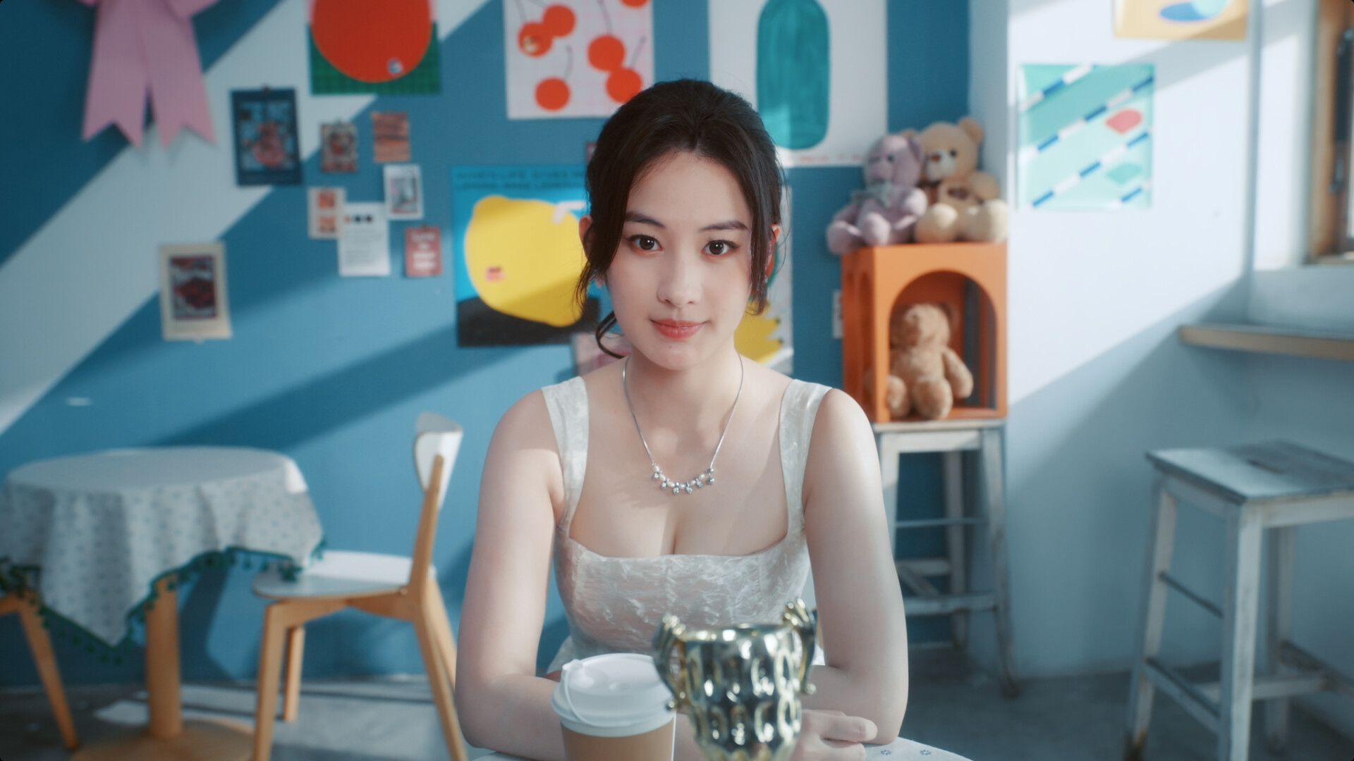 photo-1762751227009 photo-1762751227009