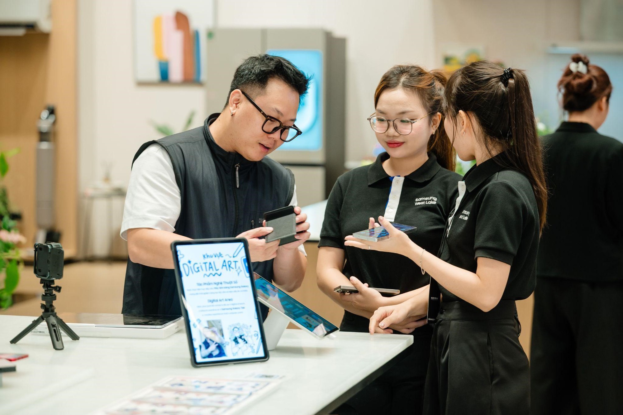 Samsung West Lake: Dấu ấn một năm trên hành trình 3 thập kỷ vươn mình của Samsung tại Việt Nam- Ảnh 5. Samsung West Lake: Dấu ấn một năm trên hành trình 3 thập kỷ vươn mình của Samsung tại Việt Nam- Ảnh 5.