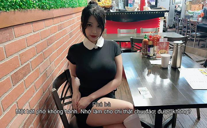 Cosplay “phú bà” trong game Quán Phở Anh Hai, hot girl vẫn không giấu được nhan sắc cực đỉnh- Ảnh 4. Cosplay “phú bà” trong game Quán Phở Anh Hai, hot girl vẫn không giấu được nhan sắc cực đỉnh- Ảnh 4.