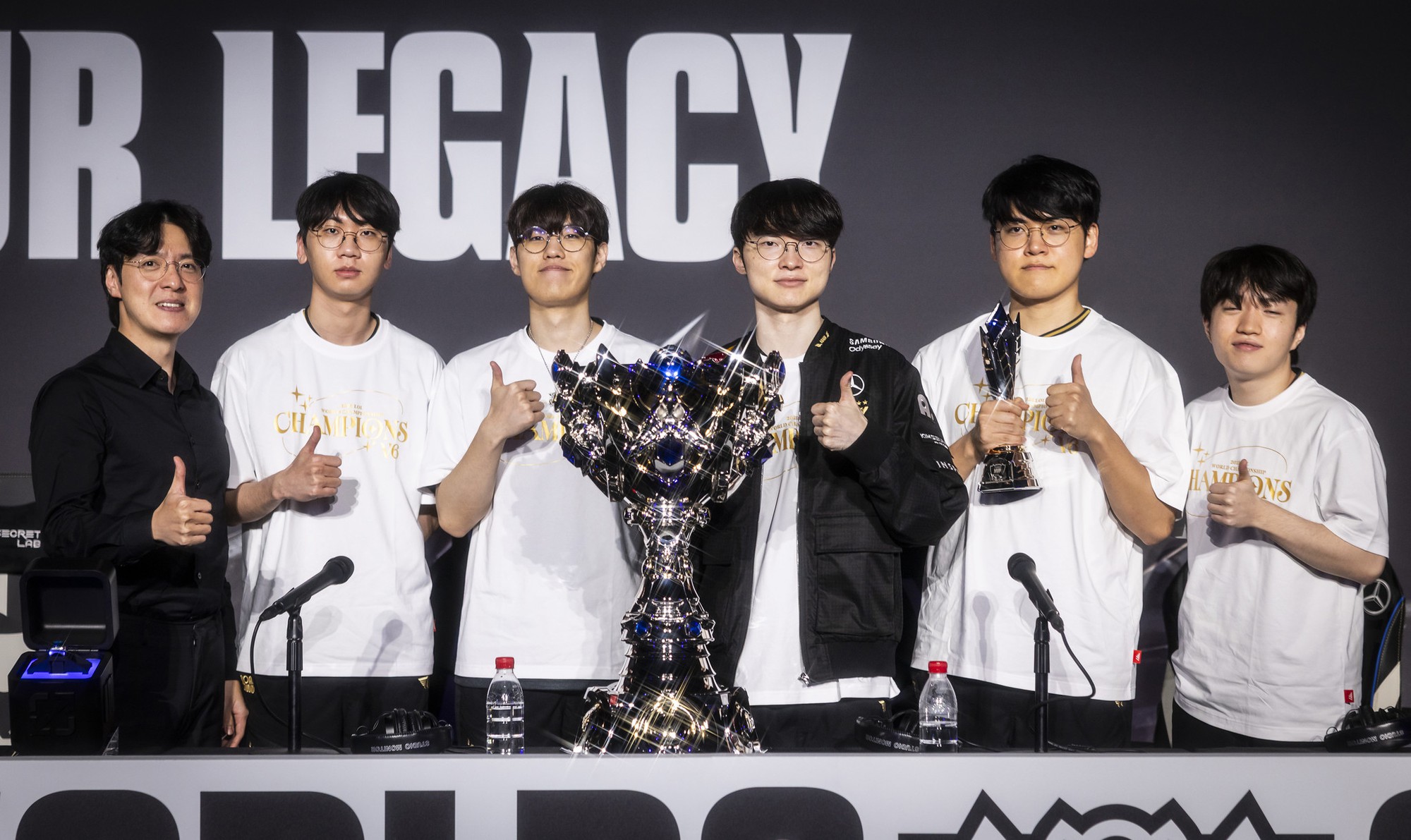 T1 đang sở hữu những bản hợp đồng thành công nhất lịch sử LMHT- Ảnh 1. T1 đang sở hữu những bản hợp đồng thành công nhất lịch sử LMHT- Ảnh 1.