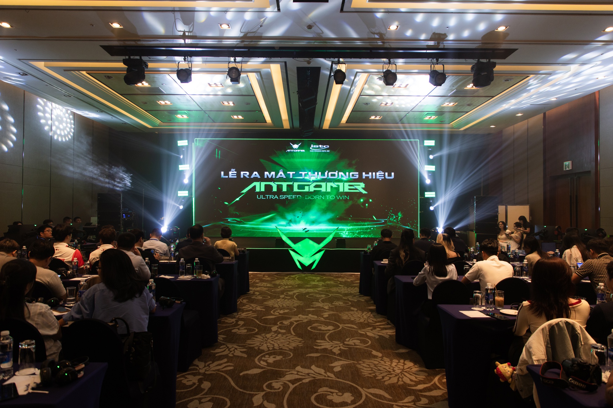 ANTGAMER chính thức ra mắt tại Việt Nam, tiên phong dòng màn hình Esports 750Hz- Ảnh 9. ANTGAMER chính thức ra mắt tại Việt Nam, tiên phong dòng màn hình Esports 750Hz- Ảnh 9.