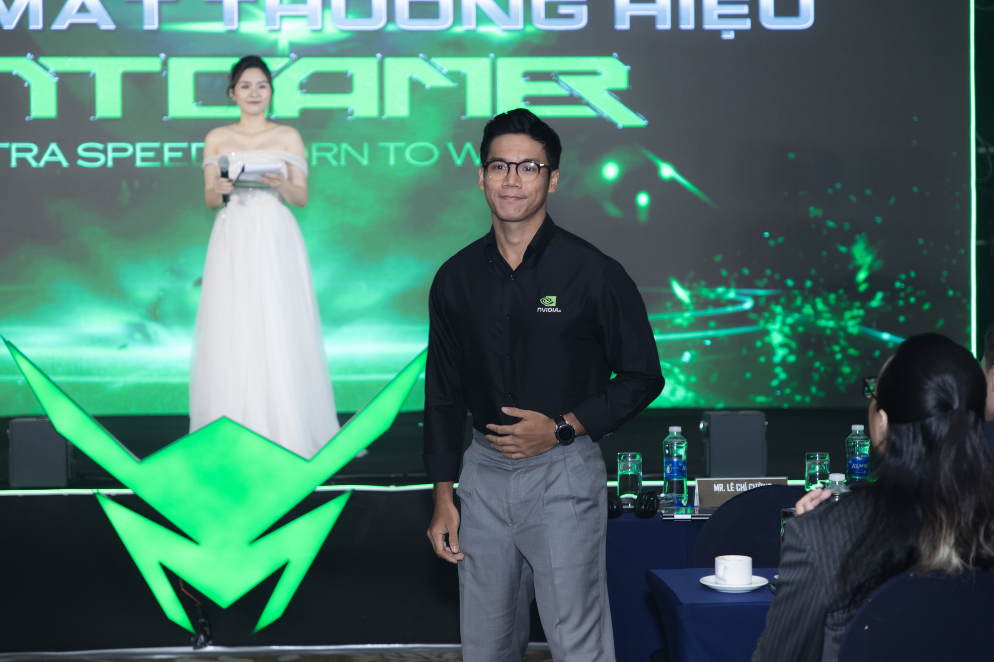 ANTGAMER chính thức ra mắt tại Việt Nam, tiên phong dòng màn hình Esports 750Hz- Ảnh 5. ANTGAMER chính thức ra mắt tại Việt Nam, tiên phong dòng màn hình Esports 750Hz- Ảnh 5.