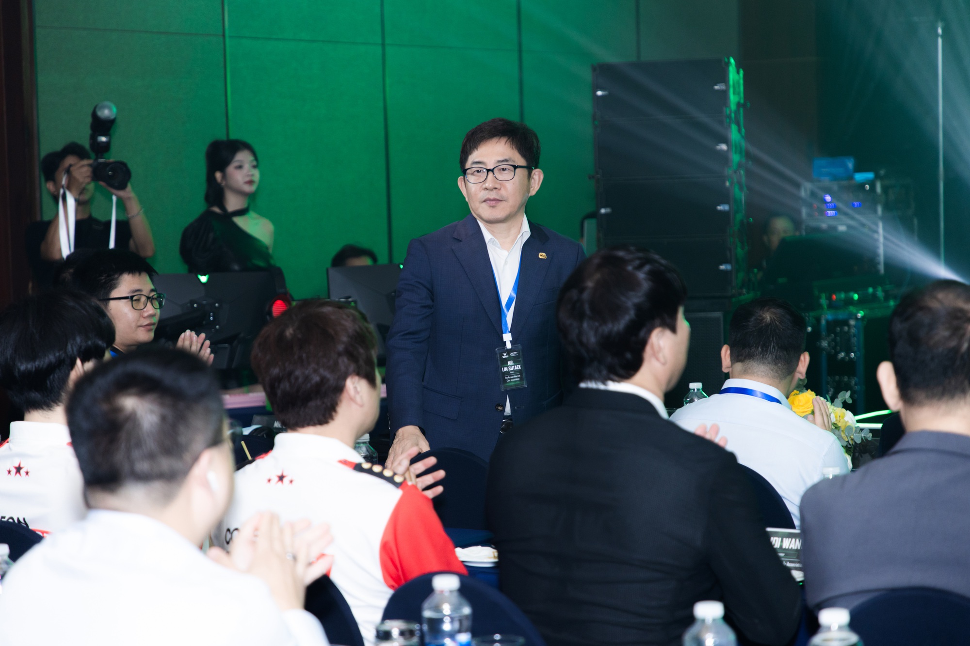 ANTGAMER chính thức ra mắt tại Việt Nam, tiên phong dòng màn hình Esports 750Hz- Ảnh 6. ANTGAMER chính thức ra mắt tại Việt Nam, tiên phong dòng màn hình Esports 750Hz- Ảnh 6.