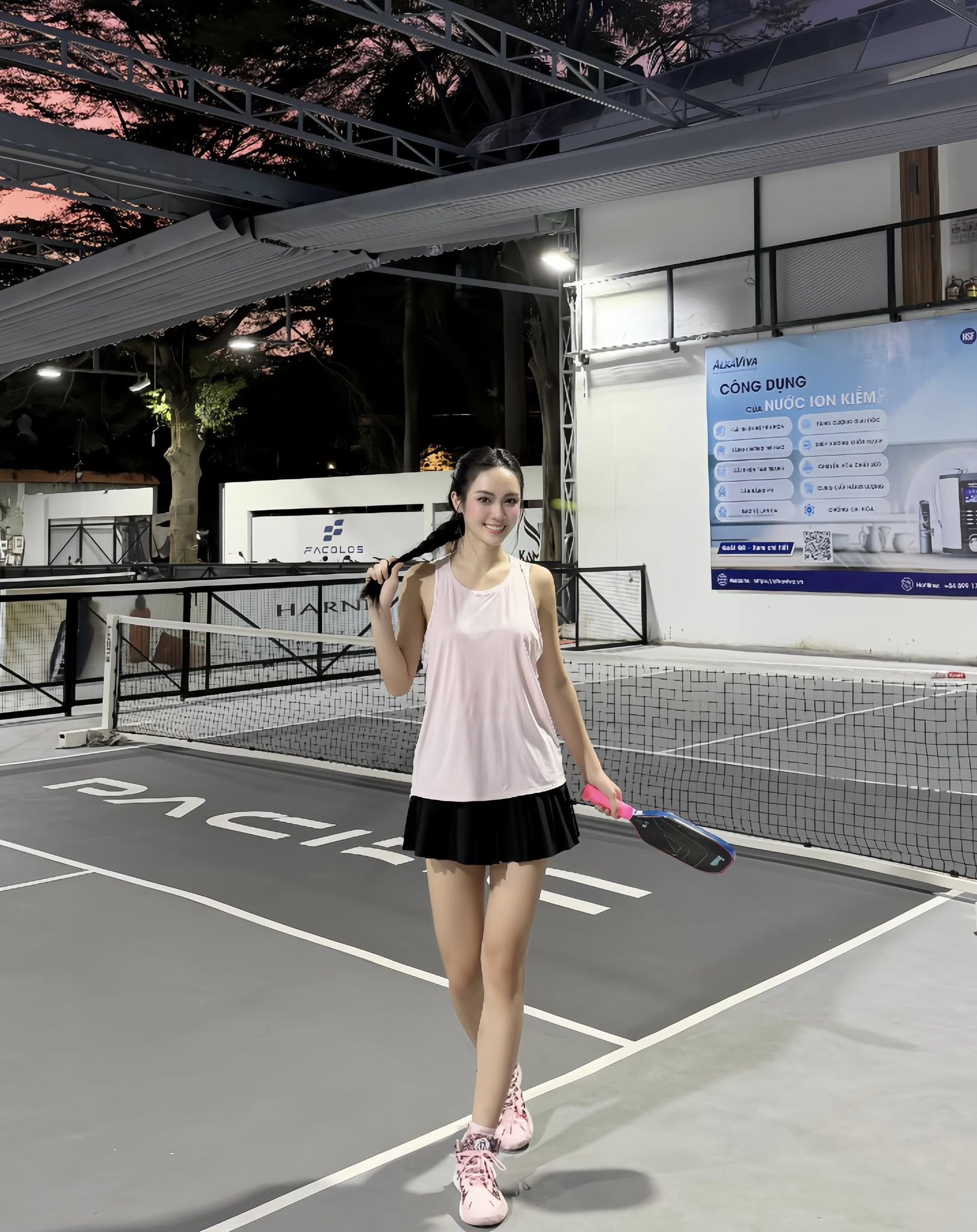 Mỹ nhân khiến doanh nhân Đức Phạm tuyên bố "Yêu em" nóng bỏng cỡ nào?- Ảnh 5.