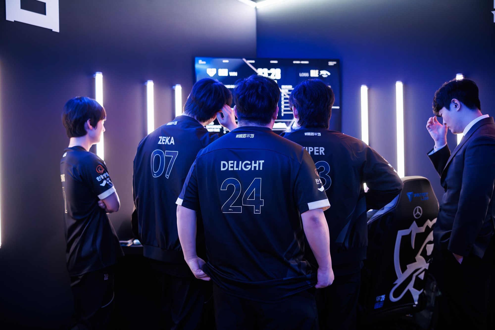 Nghi vấn HLE có nguy cơ tan rã trong kỳ chuyển nhượng cuối mùa 2025- Ảnh 3. Nghi vấn HLE có nguy cơ tan rã trong kỳ chuyển nhượng cuối mùa 2025- Ảnh 3.