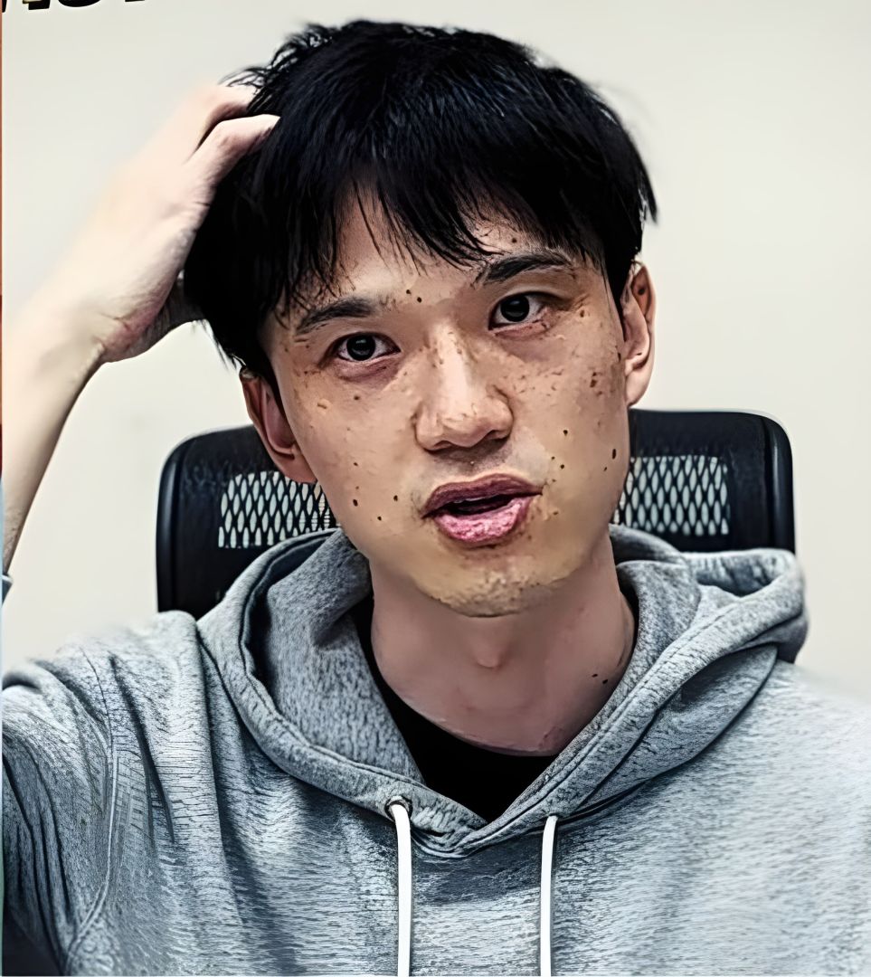 Tác Giả Rent-a-Girlfriend bị tố "chen chân" vào manga của chính mình để hẹn hò với nữ chính Chizuru- Ảnh 2.