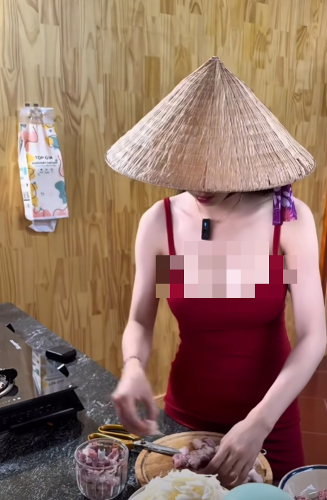 photo-1763089447133 photo-1763089447133