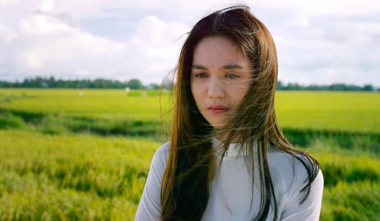 5 nữ diễn viên để mặt mộc đẹp nhất Việt Nam: Phương Anh Đào bất ngờ bét bảng, hạng 1 bị chê không xứng đáng- Ảnh 3. 5 nữ diễn viên để mặt mộc đẹp nhất Việt Nam: Phương Anh Đào bất ngờ bét bảng, hạng 1 bị chê không xứng đáng- Ảnh 3.