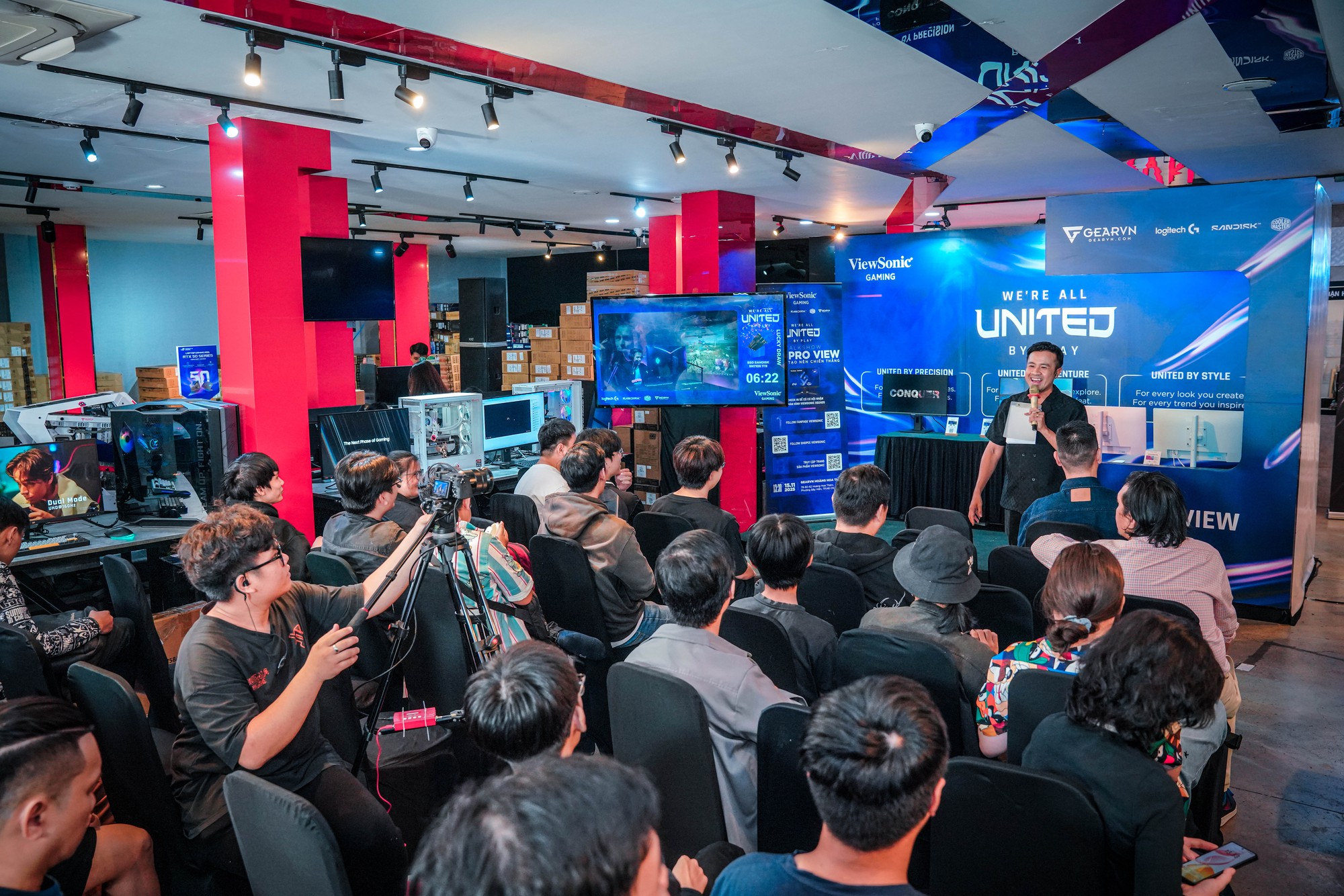 Talkshow "The Pro View" của ViewSonic: Kỹ năng tạo chiến thắng, màn hình nâng tầm game- Ảnh 2. Talkshow "The Pro View" của ViewSonic: Kỹ năng tạo chiến thắng, màn hình nâng tầm game- Ảnh 2.