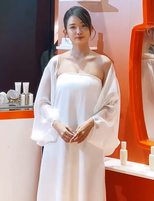 7 gương mặt không app 