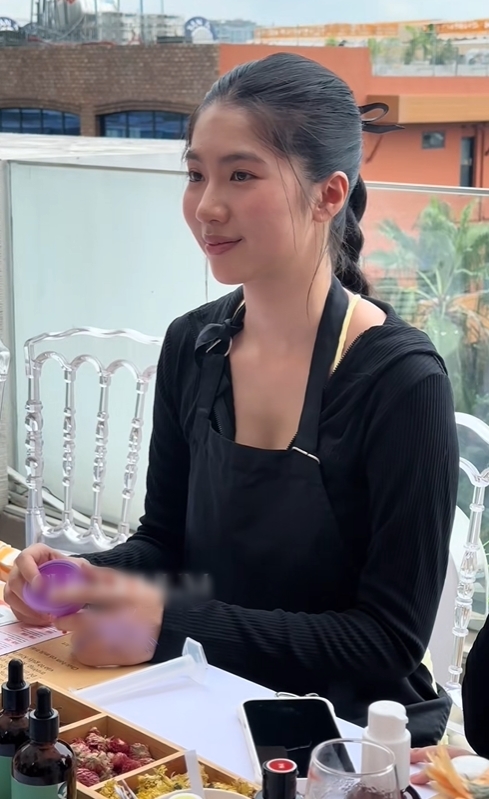 7 gương mặt không app 