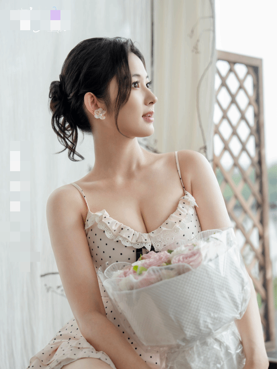 photo-1763527754308 photo-1763527754308