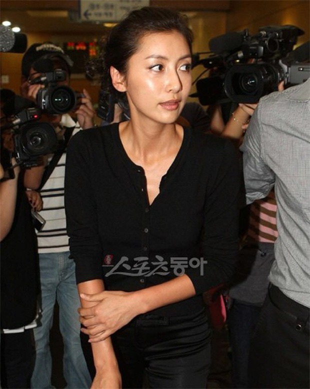 "Hoa hậu hào môn" hầu tòa vì lộ quan hệ tình ái hiện giờ ra sao?- Ảnh 6. "Hoa hậu hào môn" hầu tòa vì lộ quan hệ tình ái hiện giờ ra sao?- Ảnh 6.