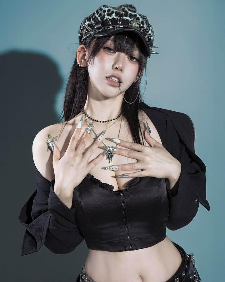 Hot girl khiến cộng đồng mạng ngỡ ngàng với biệt danh- Ảnh 2.