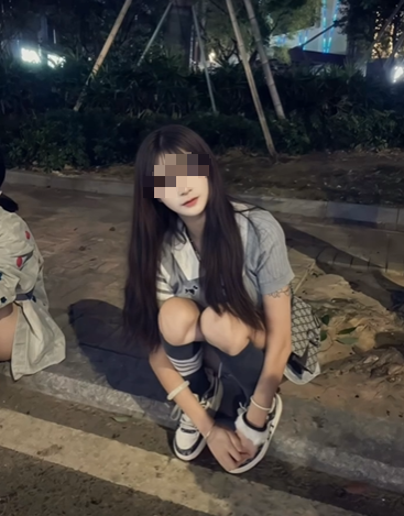 photo-1763830074423 photo-1763830074423