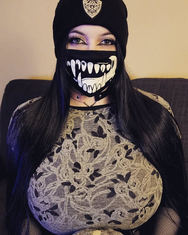 photo-1763827580712 photo-1763827580712