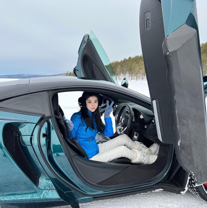 Lật tẩy đường dây đào tạo chân dài săn chồng giàu, Huỳnh Hiểu Minh và các đại gia Cbiz sập bẫy thế nào?- Ảnh 12. Lật tẩy đường dây đào tạo chân dài săn chồng giàu, Huỳnh Hiểu Minh và các đại gia Cbiz sập bẫy thế nào?- Ảnh 12.